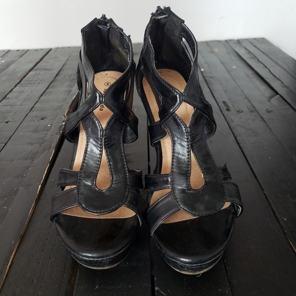 Top Moda Women's 8 Black Wedge Heel Sandals Open Toe